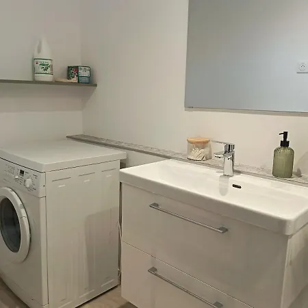 Bienvenue Chez Nous, Simple & Chaleureux Apartman *