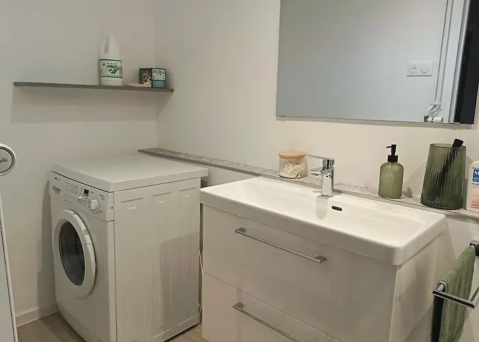 Bienvenue Chez Nous, Simple & Chaleureux Apartman *